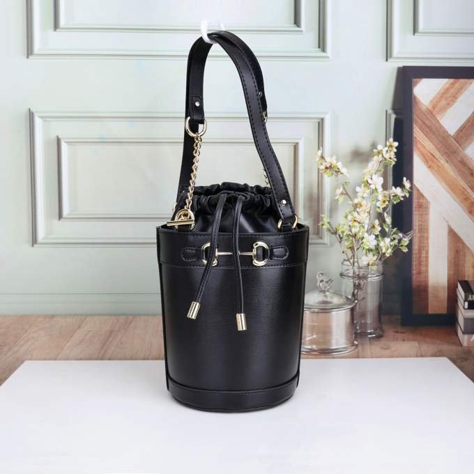 urMjKeR0XVriSXNx2myFOm9tqNXuriwidQCI8D0K_lg.jpeg Gucci Horsebit 1955 Bag